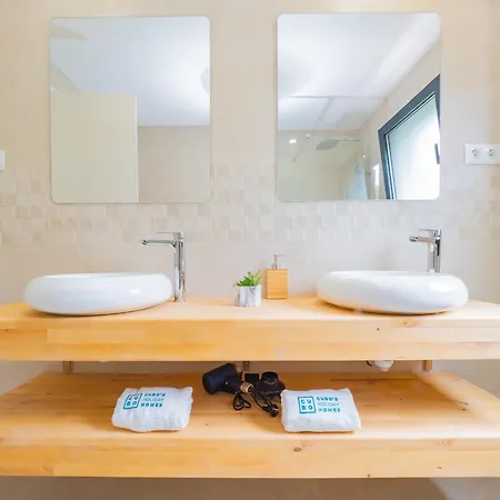 Cubo's Casa Pineda Malaga