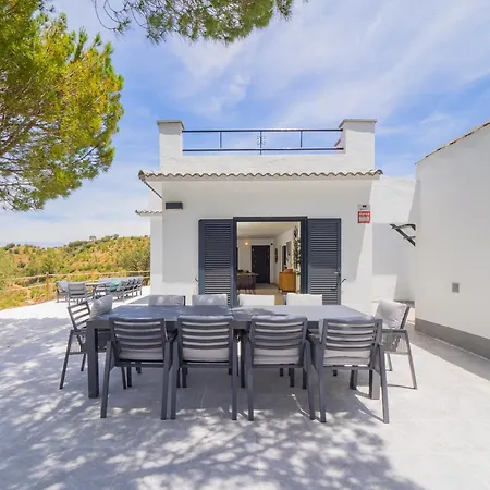 Cubo's Casa Pineda Holiday home